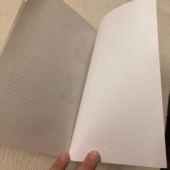 Tristan Strong Punches a Hole in the Sky Book 1 Kwame Mbalia ISBN: 9781368042413 - Picture 9 of 10